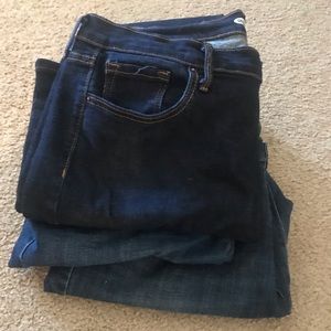LOT OF 5 PAIRS OF JEANS